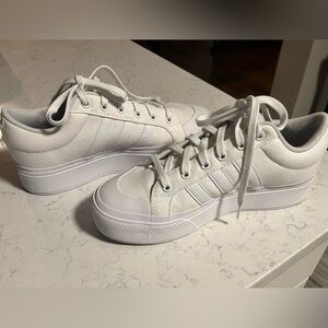 Adidas Bravada 2.0 Platform Sneaker